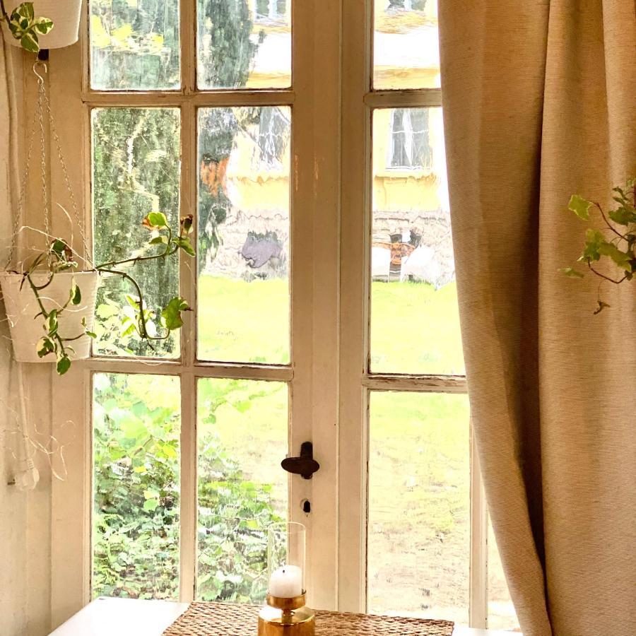 Little Escape Im Jugendstil Poolhaus - Wc Und Dusche Im Nebenhaus Villa Wurzburg Luaran gambar
